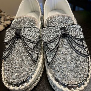 Brand new shoes never been worn. Too small for me